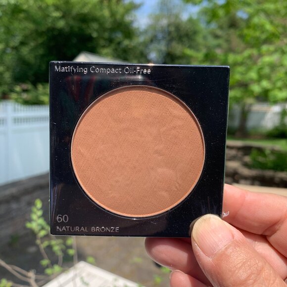 Shiseido Pureness Matifying Compact Oil-Free Refill SPF 15 - Picture 1 of 5